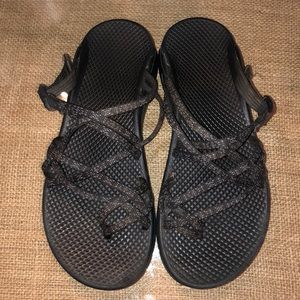 🐾pre-loved Chacos